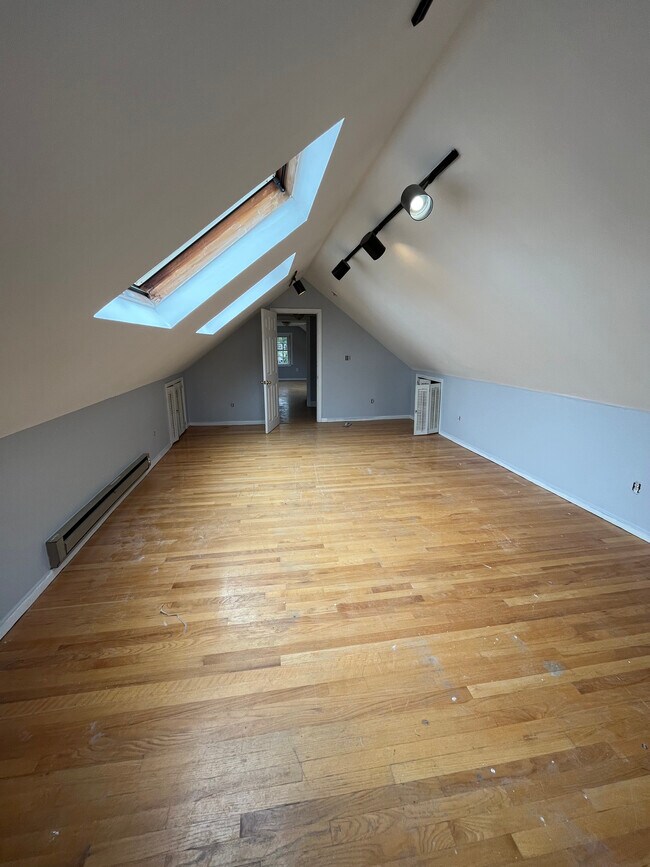 Foto del edificio - 70 Brentwood St