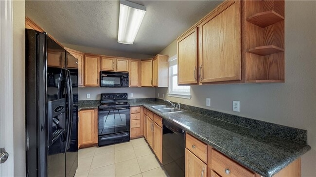 Building Photo - 4023 Southern Trace Dr