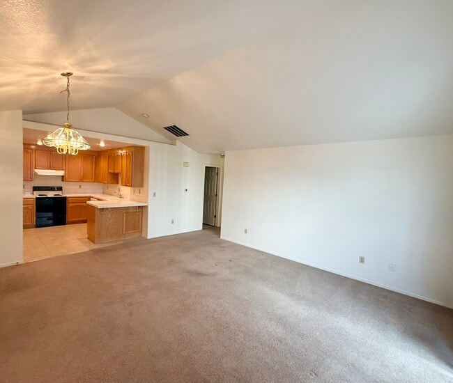 Building Photo - 727 Sean Dr