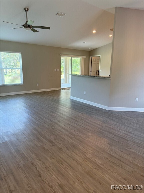 Foto del edificio - 2986 W Edison Pl