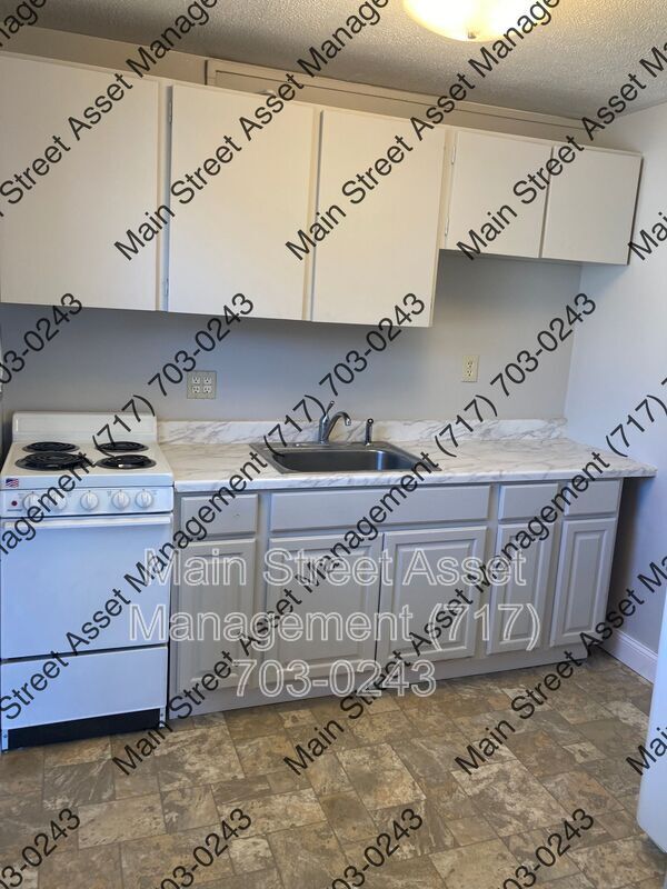 Building Photo - 729 S 25th St