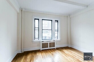 Building Photo - 106 W 69th St