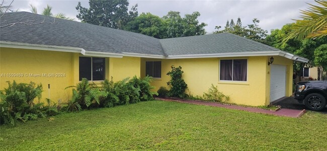 Building Photo - 9860 SW 8th St