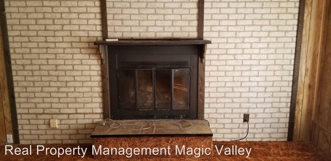 Foto del edificio - 3 br, 2 bath House - 3922 N 1400 E