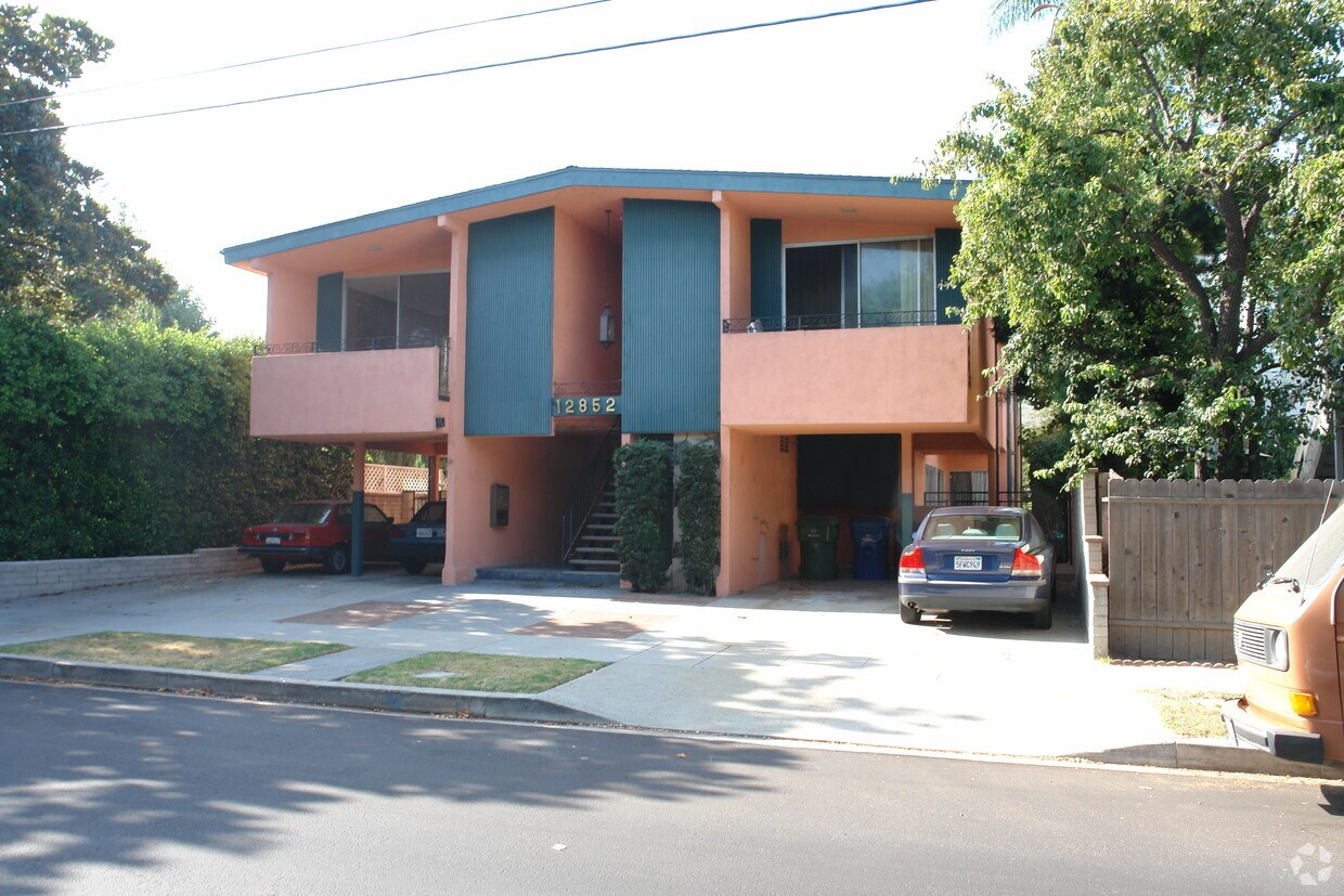 Foto del edificio - 12852 Woodbridge St
