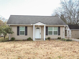 Building Photo - 195 Sanford Rd
