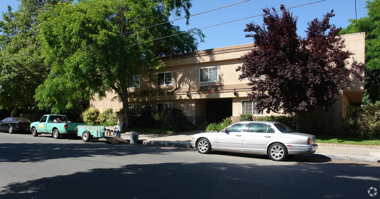 24943 Walnut St, Newhall, CA 91321 Apartments Newhall, CA