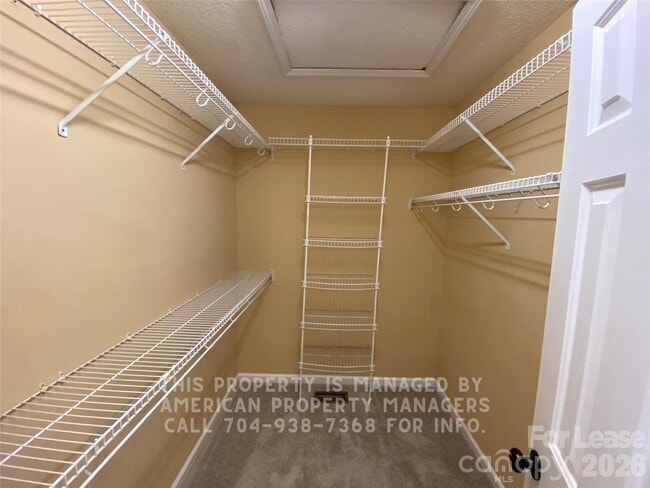 Foto del edificio - 318 Kimball St