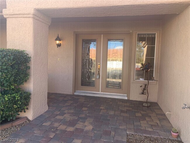 Building Photo - 9113 Grayling Dr