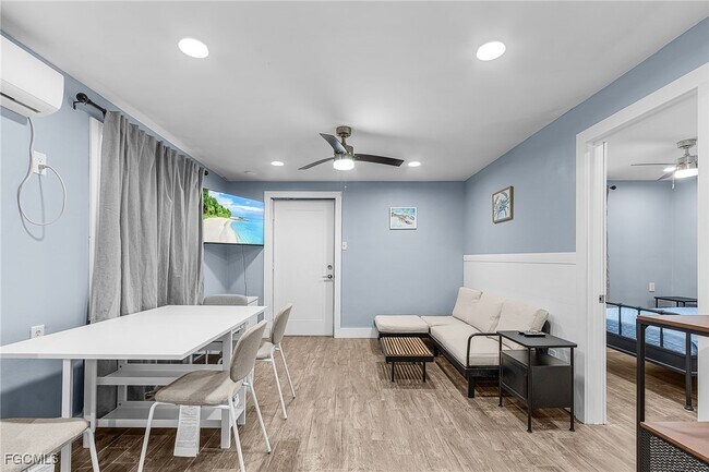 Building Photo - 135 Delmar Ave