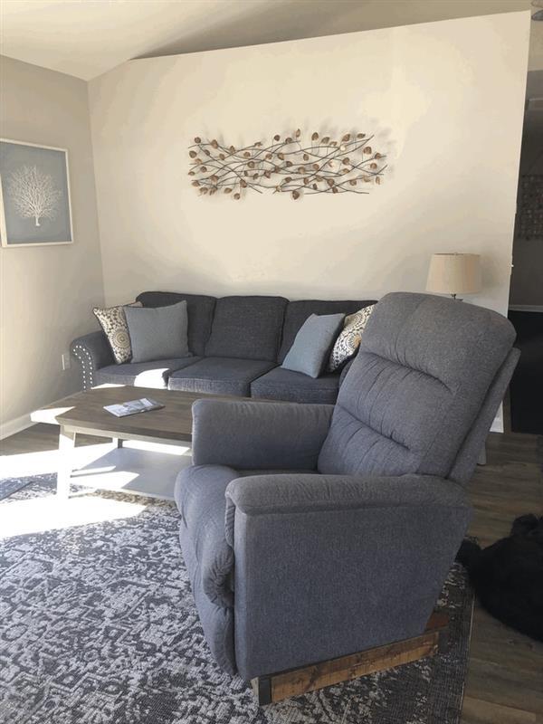 Building Photo - Furnished 8 Month Rental