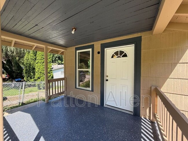 Building Photo - 152 Ardmore St