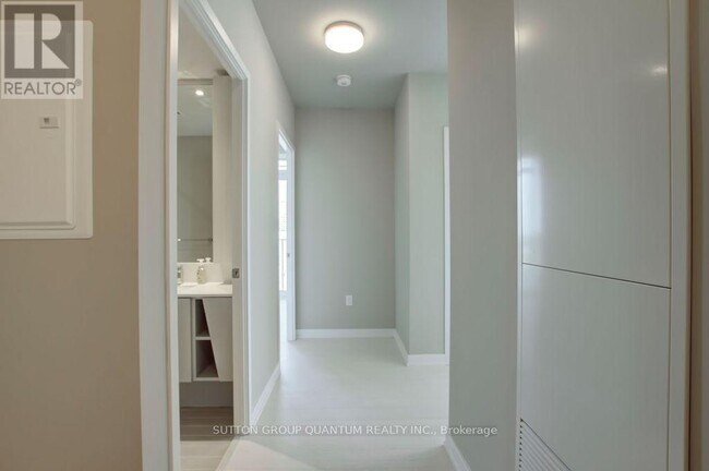 Photo du bâtiment - 3883 Quartz Rd