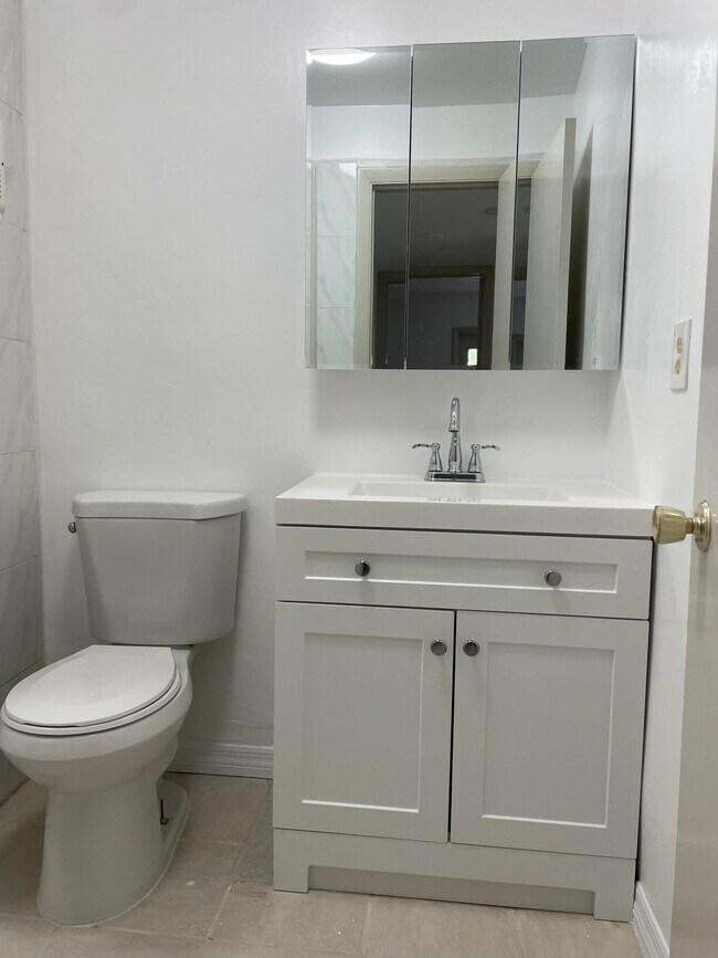 Foto del edificio - 634 NW 13th St