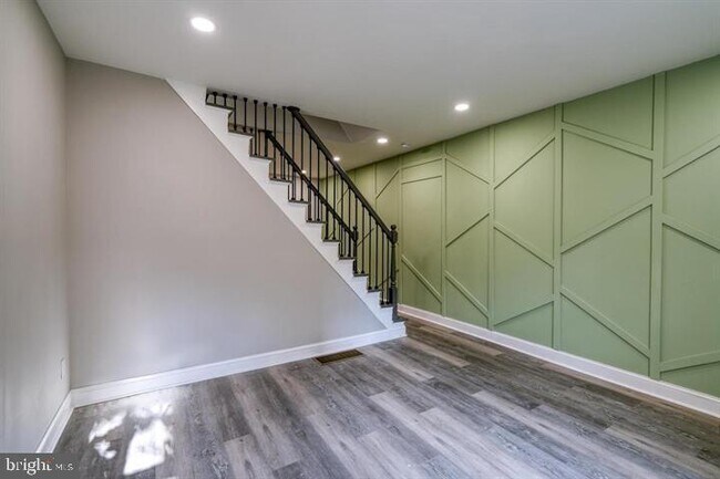 Building Photo - 160 East St