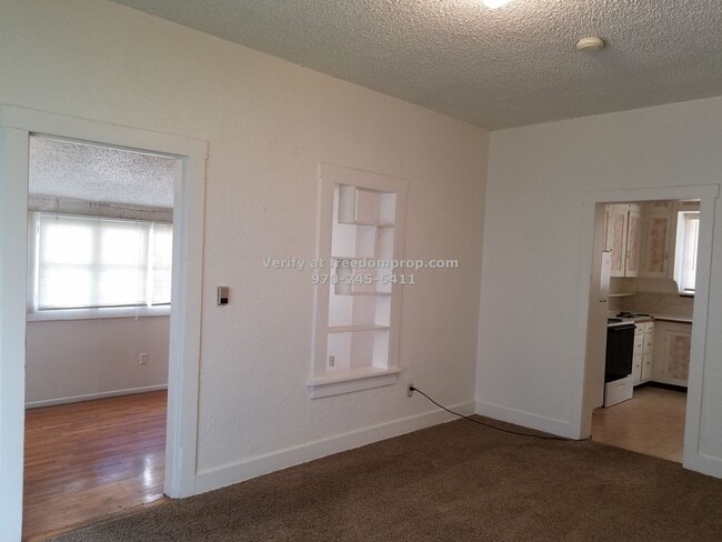 Building Photo - 611 Belford Ave