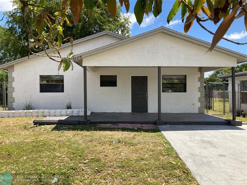 Foto principal - 528 NW 16th Ave