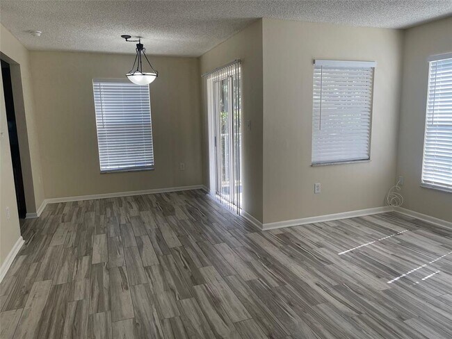 Foto del edificio - 2690 Coral Landings Blvd