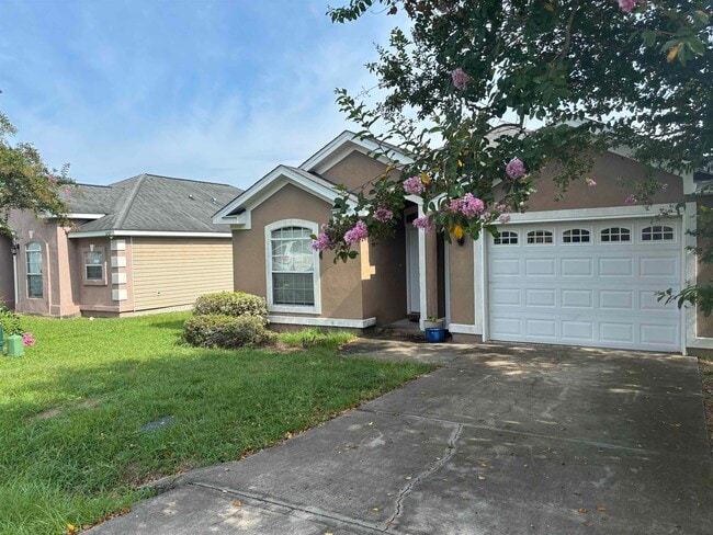 Building Photo - 5261 Montejo Dr
