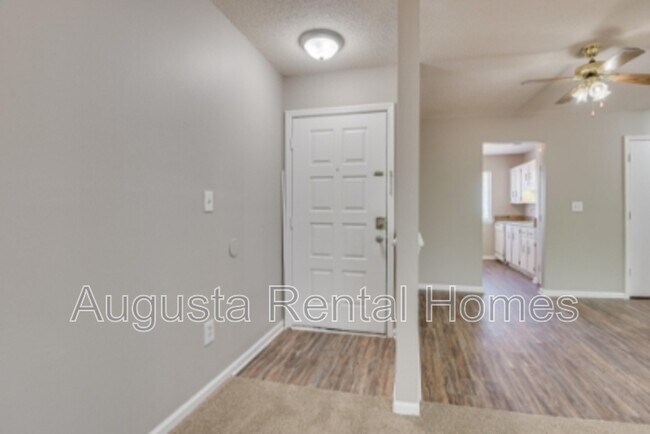 Foto del edificio - 2449D Jennings Road