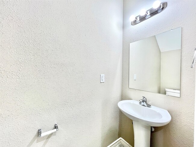 Foto del edificio - 5602 Hirondel