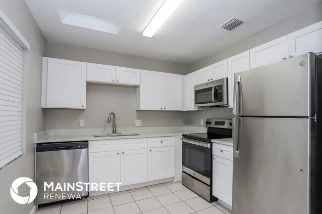 Foto del edificio - 1301 Farragut Dr N