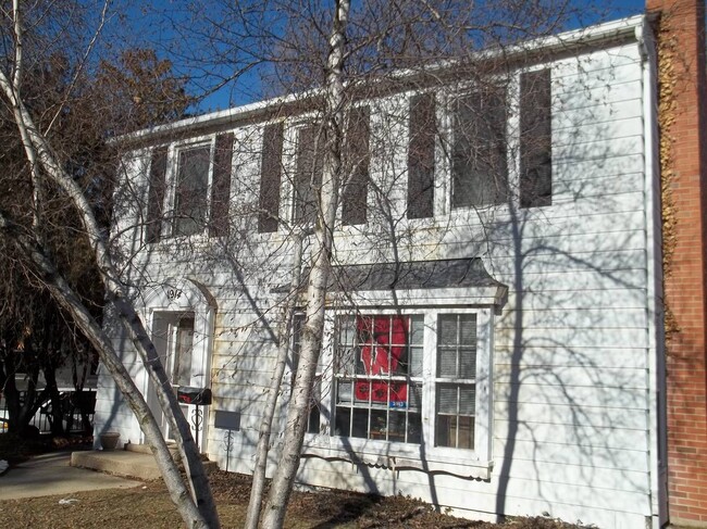 Building Photo - 1914 University Ave