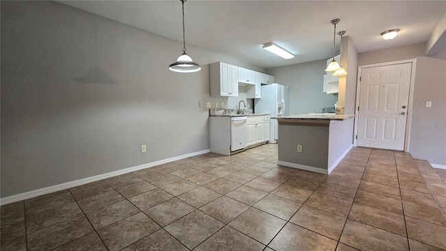 Foto del edificio - 185 N Pearl Lake Causeway