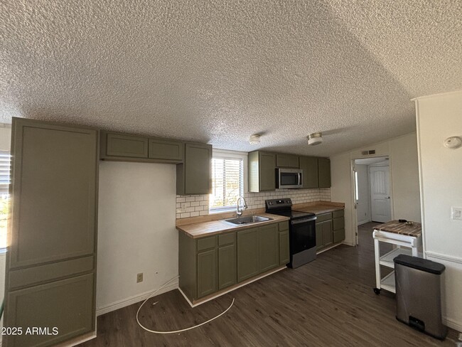 Building Photo - 24215 E Logan Blvd