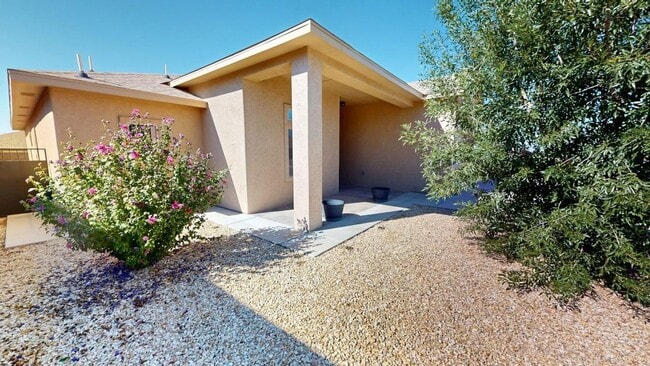 Building Photo - 490 Montecito Dr