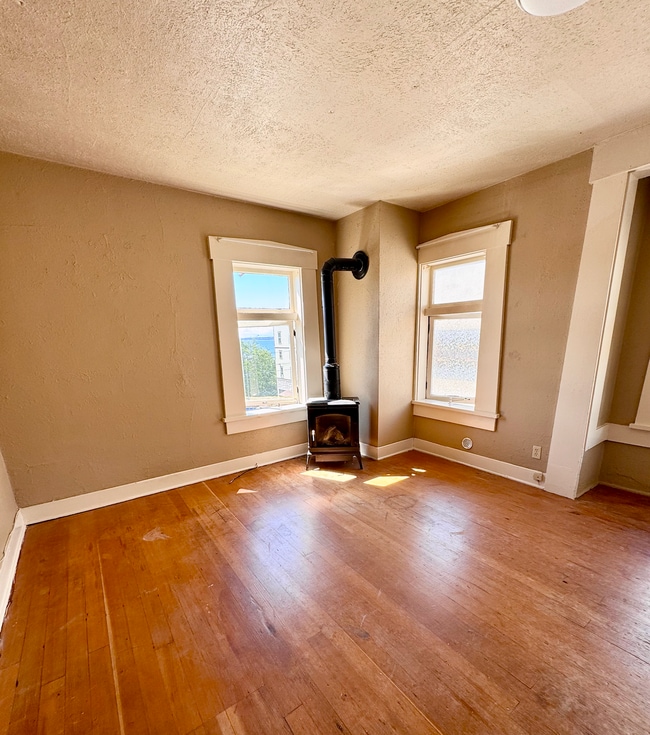Building Photo - 1120 Finnegan Way