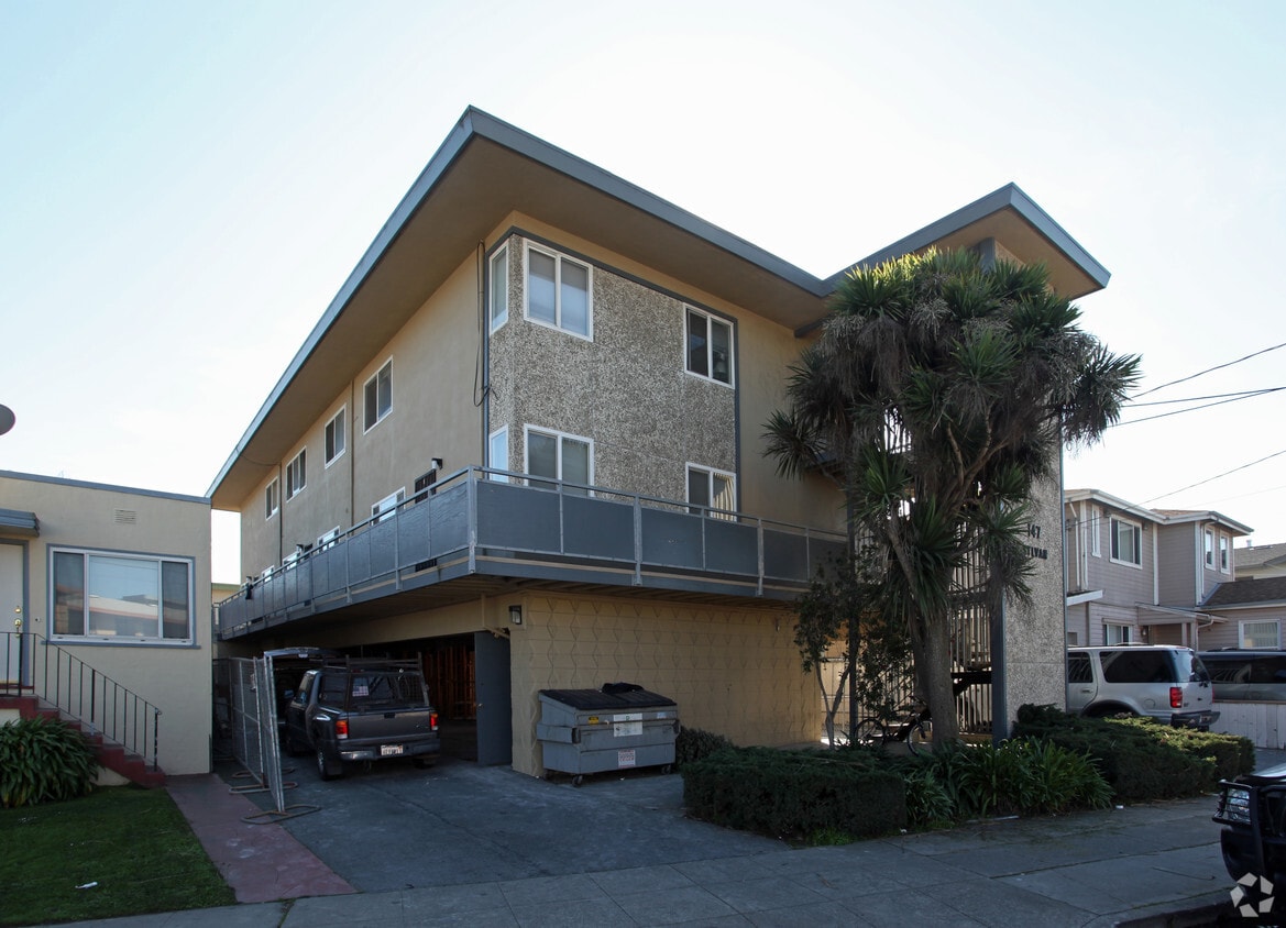 Building Photo - 147 Sylvan Ave