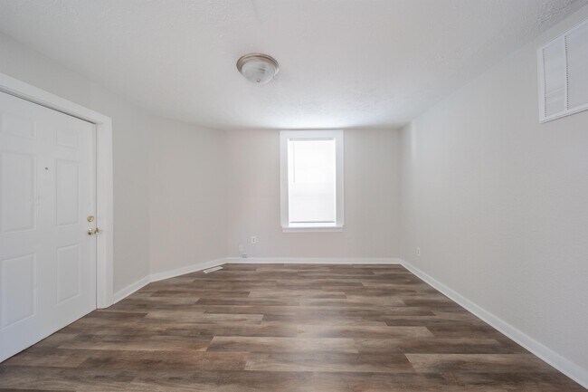 Foto del edificio - 1734 Olive St