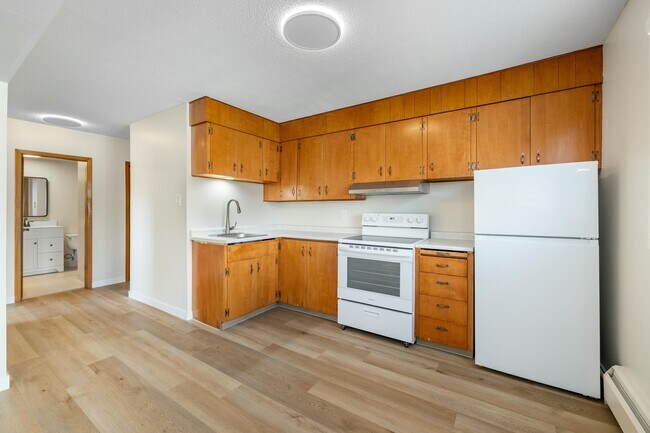 Building Photo - 2151 Hamilton St