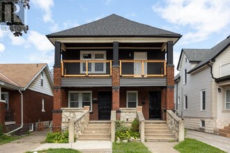 Building Photo - 1356 PIERRE