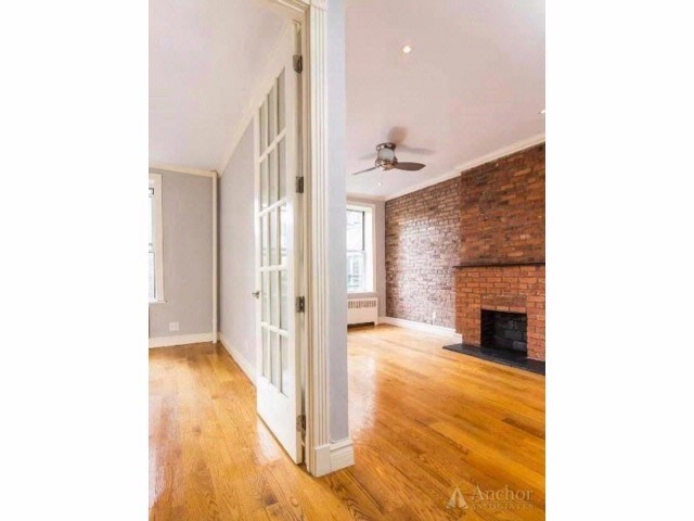Primary Photo - 52 Hudson St
