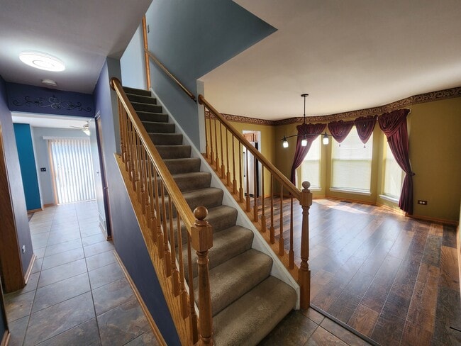 Building Photo - 5512 Stonybrook Dr
