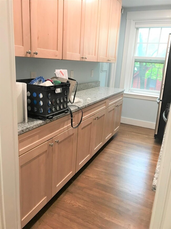 Foto del edificio - 1699 Cambridge St