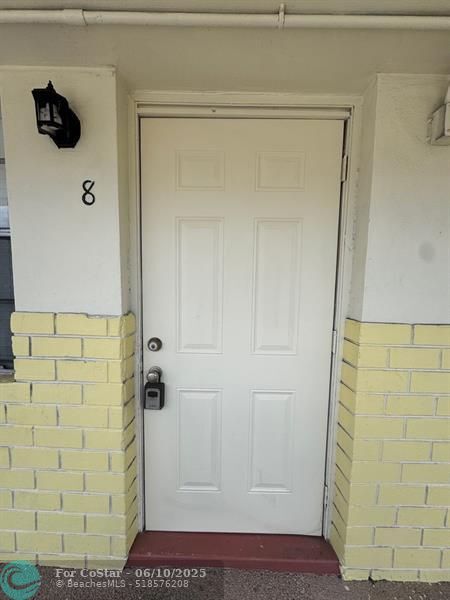 Foto del edificio - 6050 NW 8th St