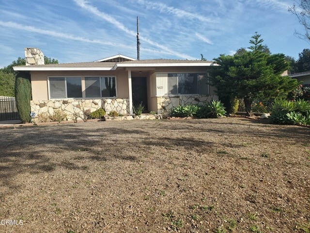 Primary Photo - 1492 N Arroyo Blvd