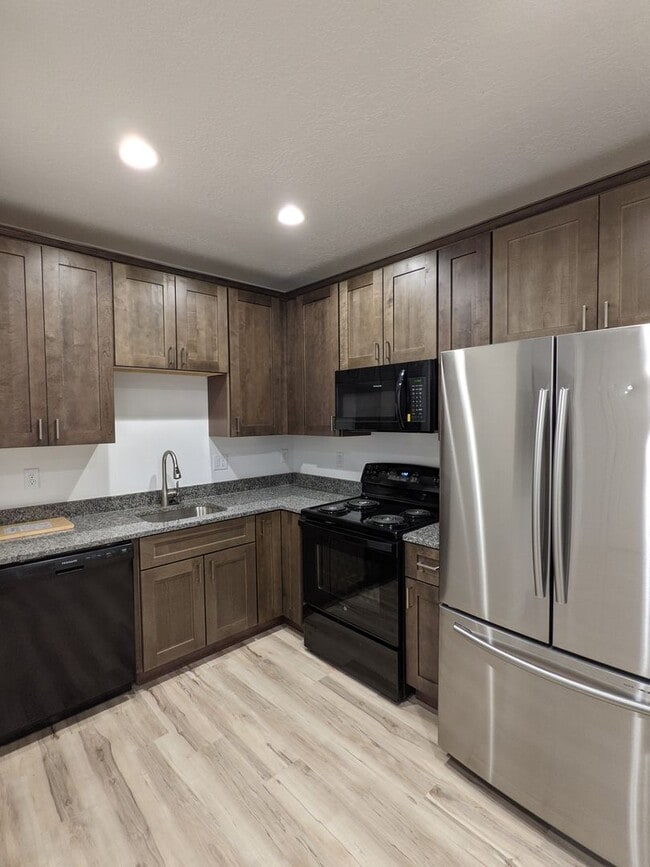 Photo - 578 Lewski Ln Apartment