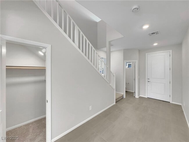 Building Photo - 7843 Night Watch Ct