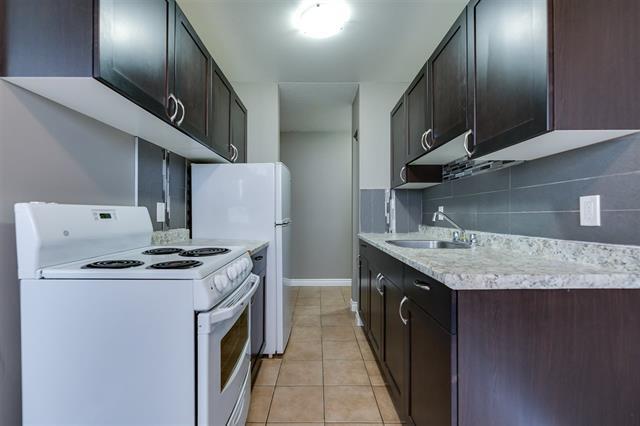 Photo du bâtiment - 2 Bed 1 Bath Unit in Edmonton, AB