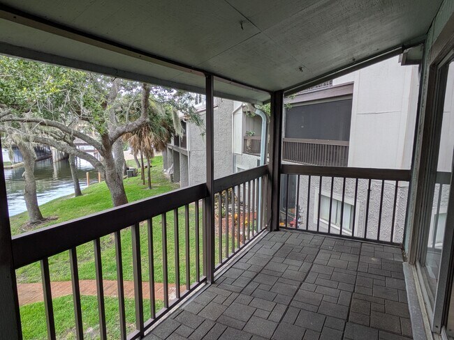 Foto del edificio - 6303 Newtown Cir