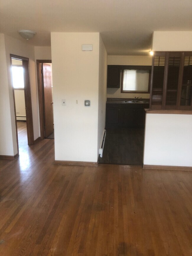 Foto del edificio - 7313 Roosevelt Rd