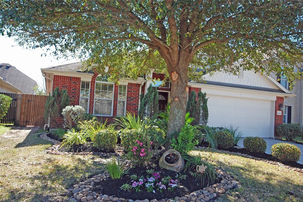 Foto principal - 6846 Springfield Garden Ln