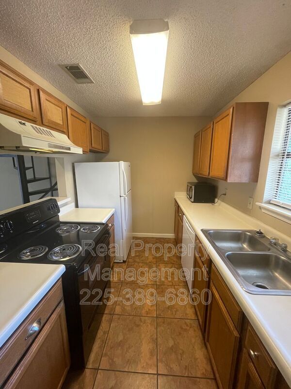 1816 S Brightside View Dr Unit D, Baton Rouge, LA 70820 Condo for