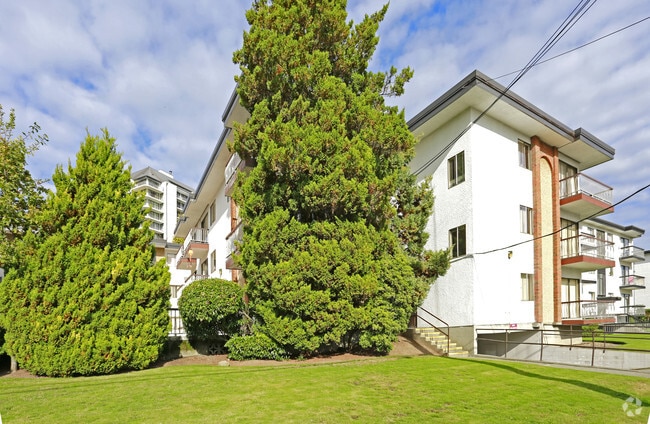Building Photo - Parkview Manor