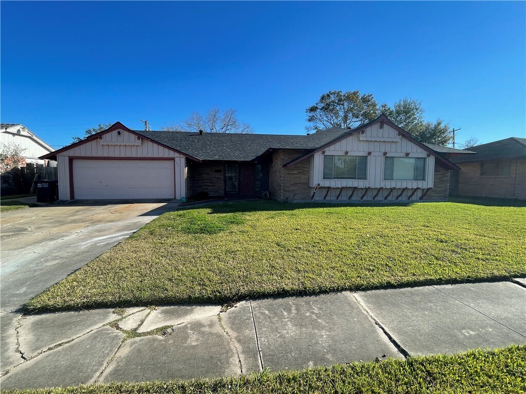 Foto principal - 905 Carmel Pkwy