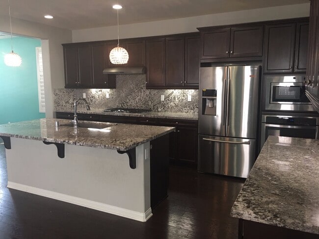 Building Photo - Move in Ready Home in the Beautiful Del Su...